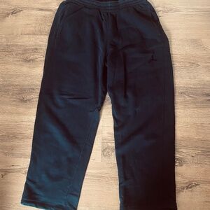 Black Jordan sweatpants